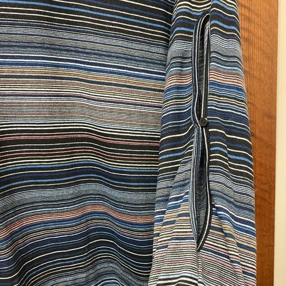 Papillon Blue Striped Cut‎ Out Sleeve Tunic Top - Picture 4 of 6